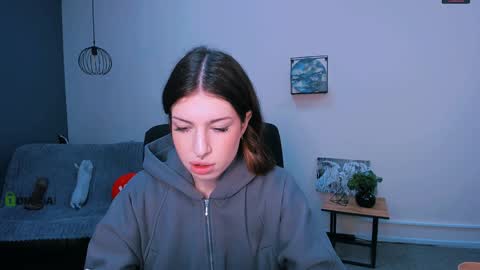 Snapshot of lusy_puff chatting on 12-23-24, 09:27 lusy_puff online show from 12-23-24, 09:27