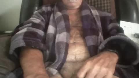 Snapshot of luv269er chatting on 03-31-26, 05:13 luv269er online show from 03-31-26, 05:13