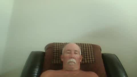 Snapshot of luv269er chatting on 04-06-26, 09:16 luv269er online show from 04-06-26, 09:16