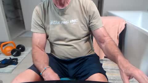 luv_missle online show from 03-21-26, 04:06