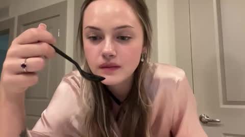 Aimee online show from 02-02-26, 02:32