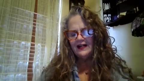 Snapshot of luvmedestinee chatting on 09-18-25, 03:36 LuvMeDestinee online show from 09-18-25, 03:36