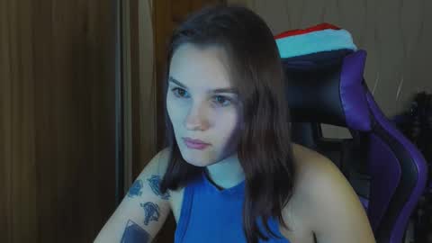 Snapshot of luvmeeow chatting on 12-22-24, 08:03 Ann online show from 12-22-24, 08:03