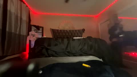 luvvlee online show from 02-17-26, 06:43