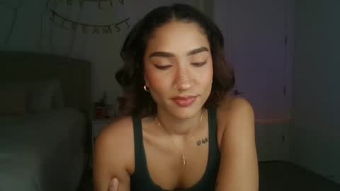 Snapshot of luvvvxliv chatting on 11-30-25, 12:14 Liv 3 online show from 11-30-25, 12:14