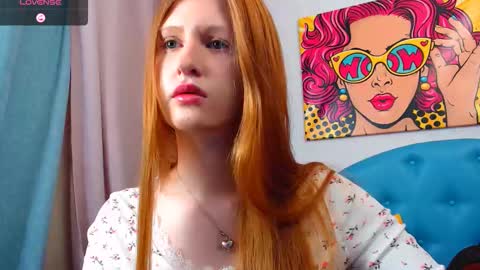 Snapshot of lux_angel chatting on 10-22-25, 12:00 lux_angel online show from 10-22-25, 12:00