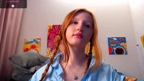 Snapshot of lux_angel chatting on 10-29-25, 11:50 lux_angel online show from 10-29-25, 11:50