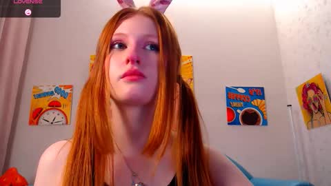 Snapshot of lux_angel chatting on 10-31-25, 12:00 lux_angel online show from 10-31-25, 12:00