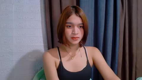 queen lux online show from 04-23-26, 09:50