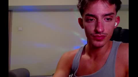 Snapshot of luxangel_xxx chatting on 11-09-25, 10:19 luxangel_xxx online show from 11-09-25, 10:19