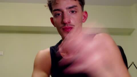 Snapshot of luxangel_xxx chatting on 11-10-25, 03:22 luxangel_xxx online show from 11-10-25, 03:22