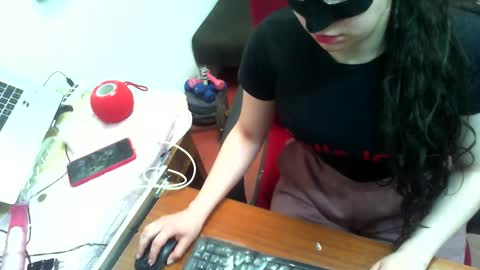 Snapshot of luxdasilva chatting on 05-09-26, 02:44 luxdasilva online show from 05-09-26, 02:44