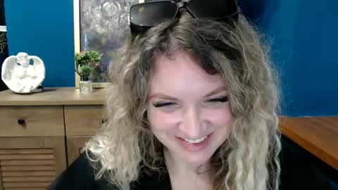 Donna online show from 05-27-26, 07:05