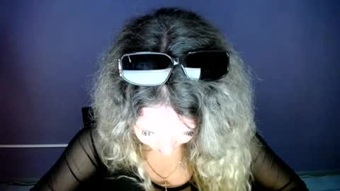 Snapshot of luxdonna chatting on 06-19-26, 07:06 Donna online show from 06-19-26, 07:06