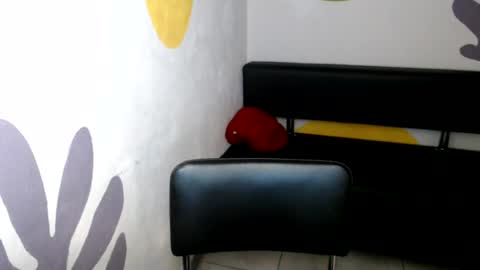 Snapshot of luxdonna chatting on 07-12-26, 06:37 Donna online show from 07-12-26, 06:37