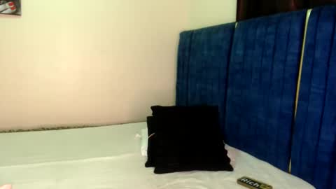 Snapshot of luxe_glow chatting on 05-21-26, 02:51 Luxe glow online show from 05-21-26, 02:51