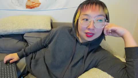 LuxGray online show from 02-01-25, 04:14