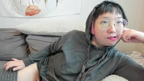 Snapshot of luxgray chatting on 01-05-26, 08:45 LuxGray online show from 01-05-26, 08:45