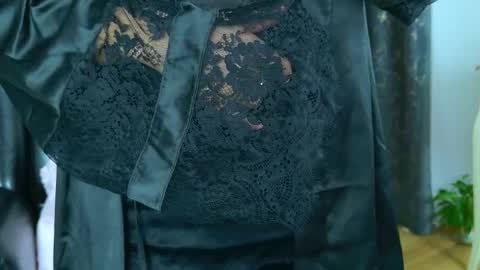 Snapshot of luxqueenstudio chatting on 03-14-26, 07:03 KarolinaAlpha online show from 03-14-26, 07:03