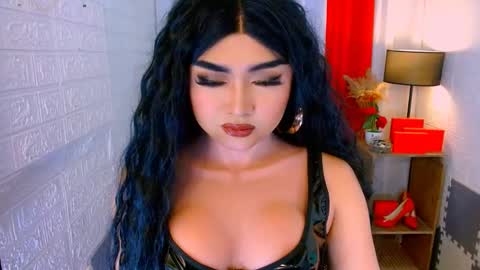 Snapshot of luxsasha chatting on 02-24-26, 09:40 Sasha Blaire online show from 02-24-26, 09:40