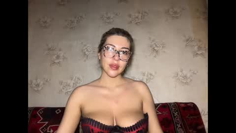 Snapshot of luxsonyastar chatting on 11-20-25, 08:08 LuxSonyaStar online show from 11-20-25, 08:08