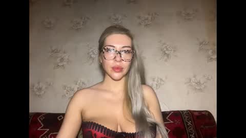 Snapshot of luxsonyastar chatting on 11-27-25, 08:55 LuxSonyaStar online show from 11-27-25, 08:55