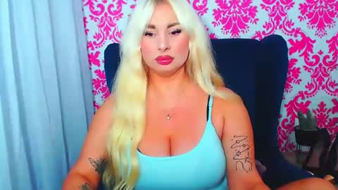 Luxuriaa online show from 10-15-25, 07:25