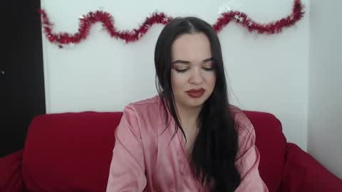 Laura online show from 01-14-25, 07:06