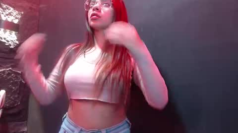 Snapshot of luxury_02 chatting on 11-26-25, 05:47 Luxury online show from 11-26-25, 05:47