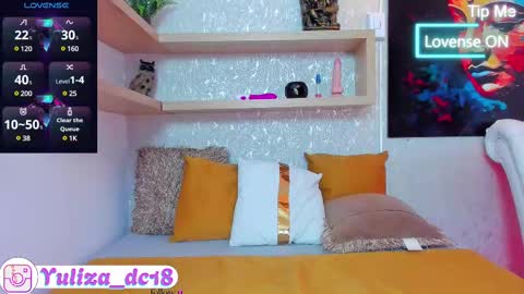 Snapshot of luxury_woman_ chatting on 02-28-25, 06:52 online show from 02-28-25, 06:52