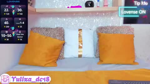 Snapshot of luxury_woman_ chatting on 03-01-25, 01:11 online show from 03-01-25, 01:11