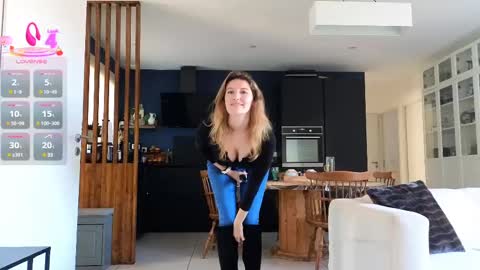 Luxymin online show from 02-17-25, 03:42