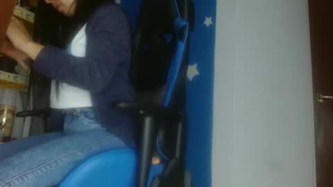 Snapshot of luzzy_cam chatting on 05-09-26, 11:21 luzzy I hope your visit and that we manage to get very hot online show from 05-09-26, 11:21