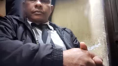 Snapshot of lvanegas01164241 chatting on 10-31-25, 01:23 lvanegas01164241 online show from 10-31-25, 01:23