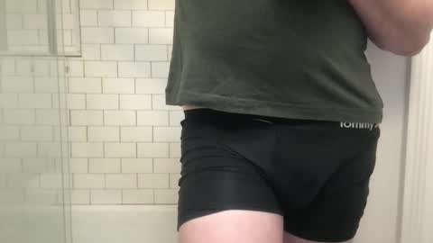 lvguynextdoor440656 online show from 04-16-26, 02:01