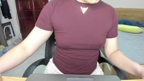 im ly online show from 11-03-25, 01:51