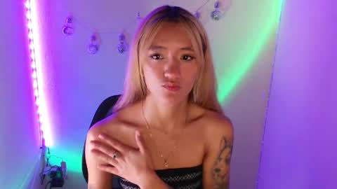 Snapshot of lya_ch chatting on 03-06-26, 09:33 Call me Lia online show from 03-06-26, 09:33