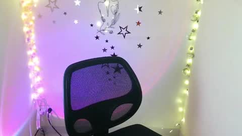 Call me Lia  online show from 05-22-26, 10:59