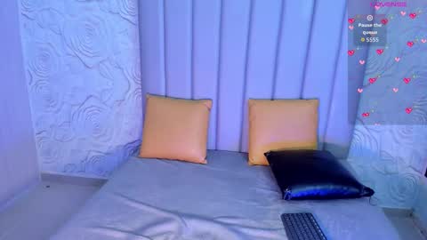 LYA DUBOIS  online show from 03-09-26, 09:30