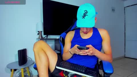 Lyam online show from 04-05-26, 07:49