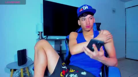 Lyam online show from 04-06-26, 08:59