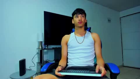 Lyam online show from 05-12-26, 09:17