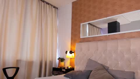 Lyan online show from 02-03-26, 06:57