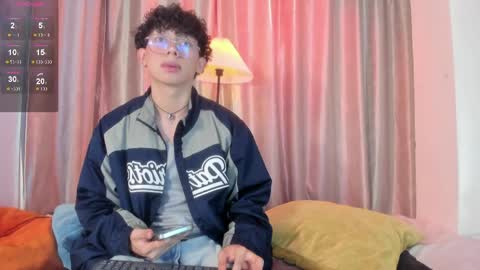 Snapshot of lyan_twink chatting on 05-03-26, 06:14 Lyan online show from 05-03-26, 06:14