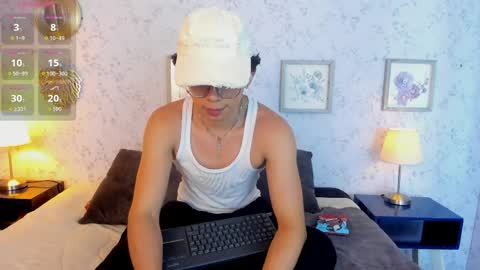 Snapshot of lyan_twink chatting on 05-13-26, 08:06 Lyan online show from 05-13-26, 08:06