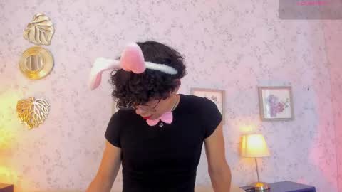 Snapshot of lyan_twink chatting on 05-29-26, 07:56 Lyan online show from 05-29-26, 07:56