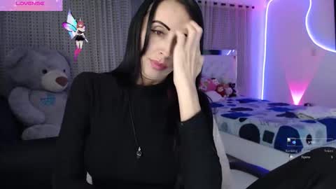 Lyann  online show from 11-25-25, 01:38