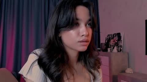 Lyanna online show from 10-16-25, 08:32