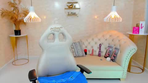 Snapshot of lyasweetxx chatting on 11-11-25, 04:01 Lya Sweetxx online show from 11-11-25, 04:01