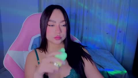 Snapshot of lyavalmont chatting on 05-30-26, 01:57 lyavalmont online show from 05-30-26, 01:57